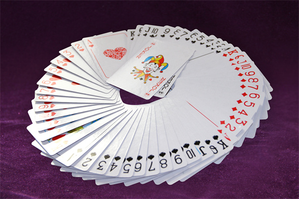 山東撲克牌定制工廠
